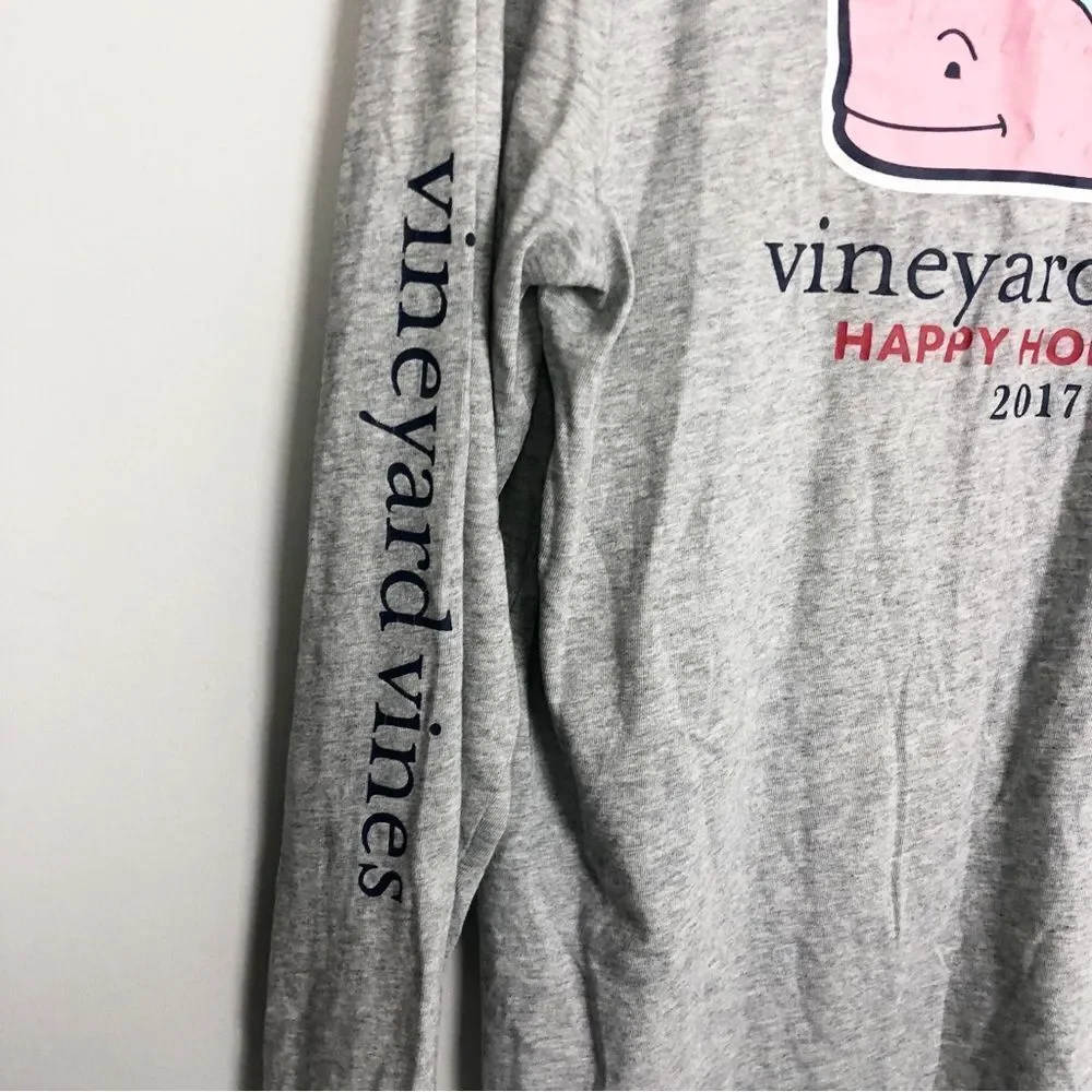 VINEYARD VINES | Happy Holidays 2017 Gray Long Sleeve Santa Tee Youth Size XL 18